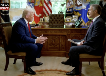 트럼프, 취임 100일 TV 인터뷰서 기자에 격분 … “ABC는 최악의 방송사”